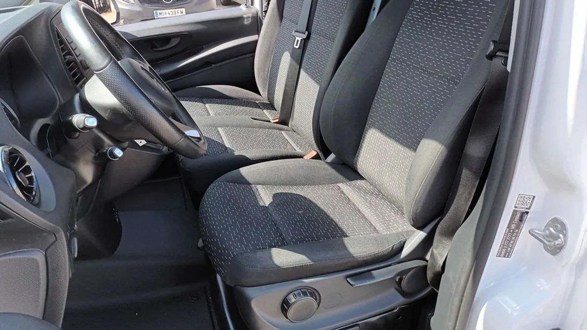 Mercedes-Benz Vito 110/114/116/119 CDI RWD extralang – Foto 7 von 8