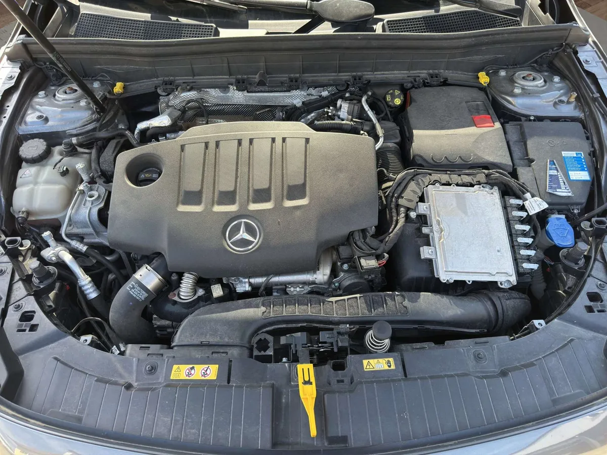 Mercedes-Benz GLB 220 d 4Matic – Foto 7 von 8